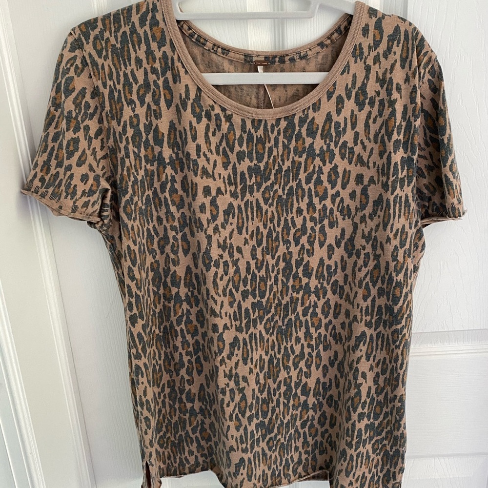Free People Cheetah Print T Shirt (m)